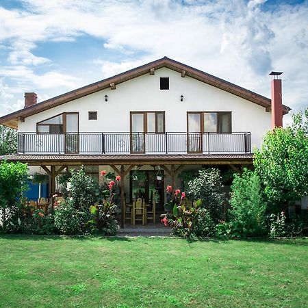 Готель Casa Diana Комена Екстер'єр фото